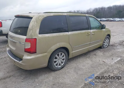 2015 Chrysler Town & Country Touring z USA, uszkodzony, nr VIN 2C4RC1BG7FR697843